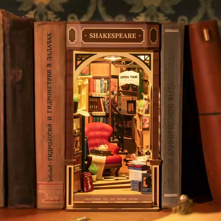 Shakespeare Bookstore Book Nook Kit